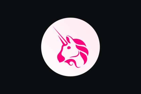 Funcionamiento de Uniswap con pools de liquidez.