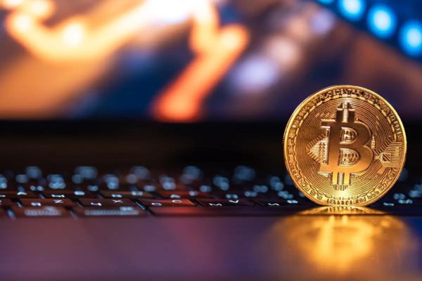 Noticias cripto de hoy sobre la Crypto.com licencia bancaria y su impacto en el mercado cripto de Estados Unidos